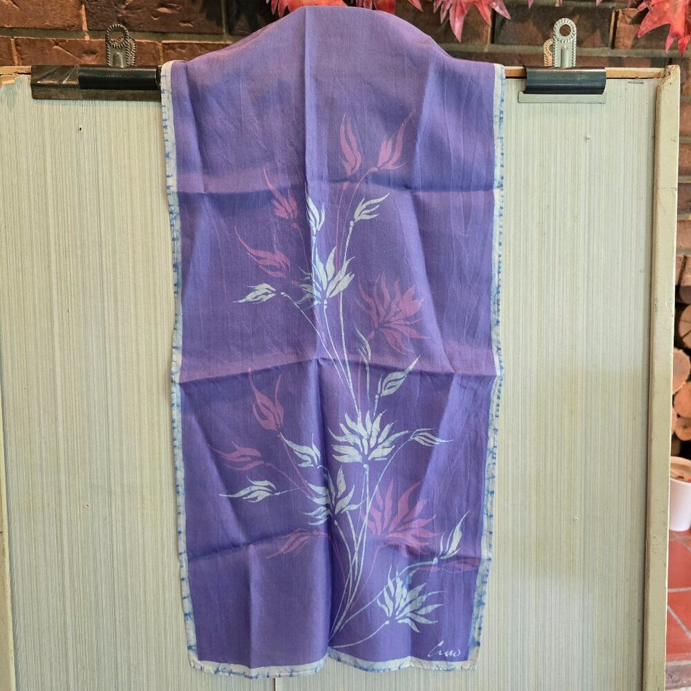 Vintage Silk Scarf in a Soft Purple with Tie-Dye Elements and Foliage